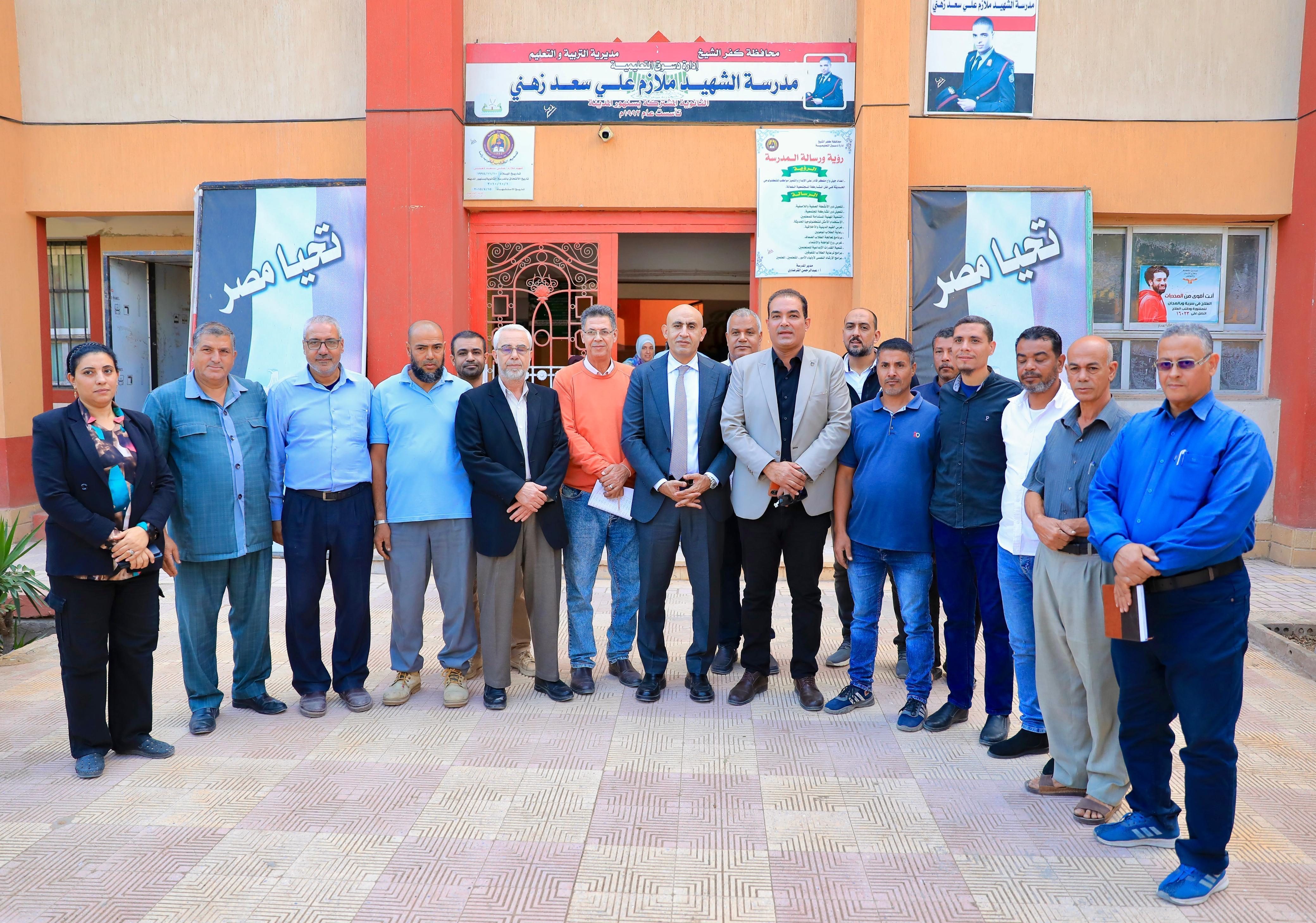 1763377125 789 وزير التعليم يتفقد مدارس كفر الشيخ ويفحص الغياب وكتيبات التقييمات