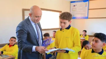 1763377126 وزير التعليم يتفقد مدارس كفر الشيخ ويفحص الغياب وكتيبات التقييمات