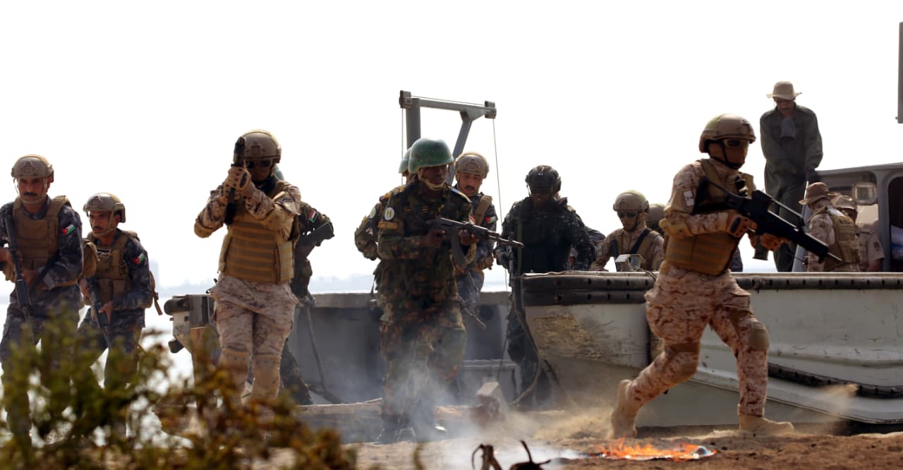 1763382987 113 اختتام تدريبات الموج الأحمر 8 بين مصر والسعودية