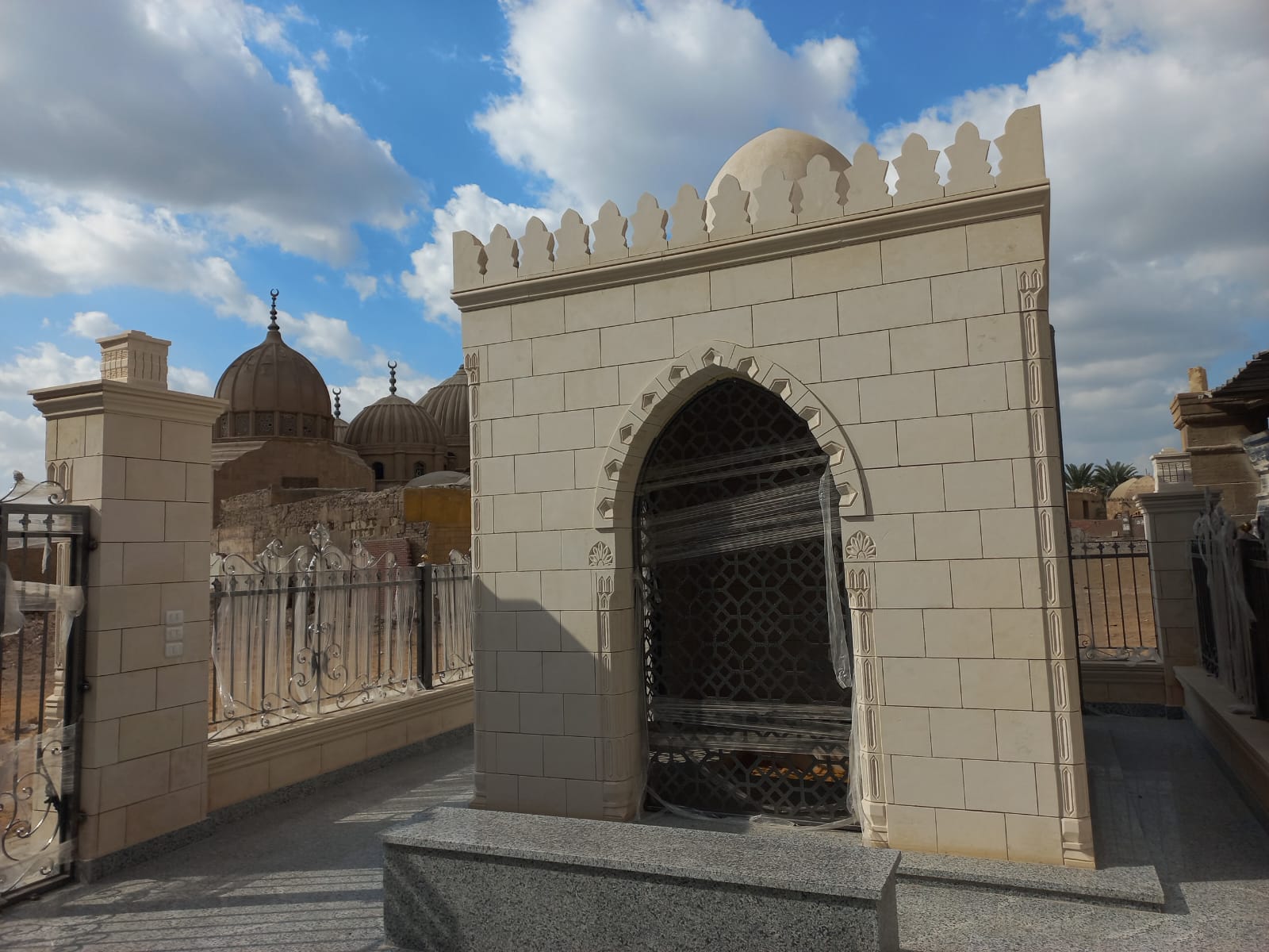 1763459260 25 باحث آثار يقترح بناء مسجد ومدرسة باسم الإمام ورش