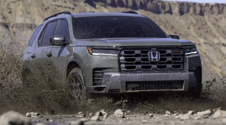 1763542835 322 هوندا تعلن عن بايلوت 2026 بتحديثات جديدة للـSUV العائلية