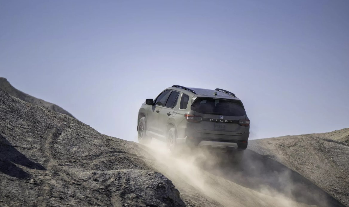 1763542835 606 هوندا تعلن عن بايلوت 2026 بتحديثات جديدة للـSUV العائلية