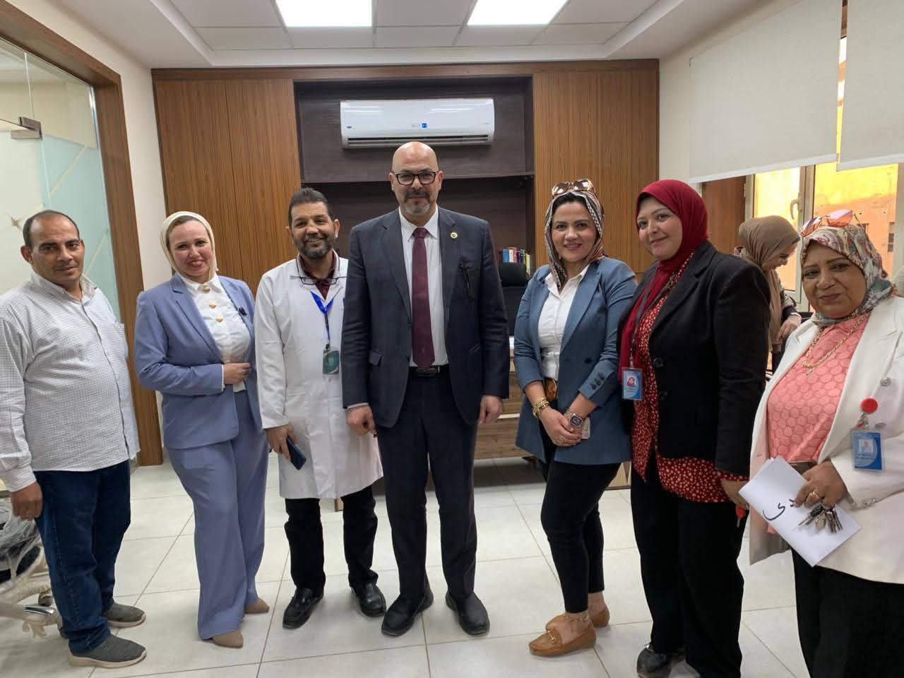 1763569238 18 معهد ناصر يكرم المتميزين في وحدتي الأورام ونفقة الدولة بجدارة