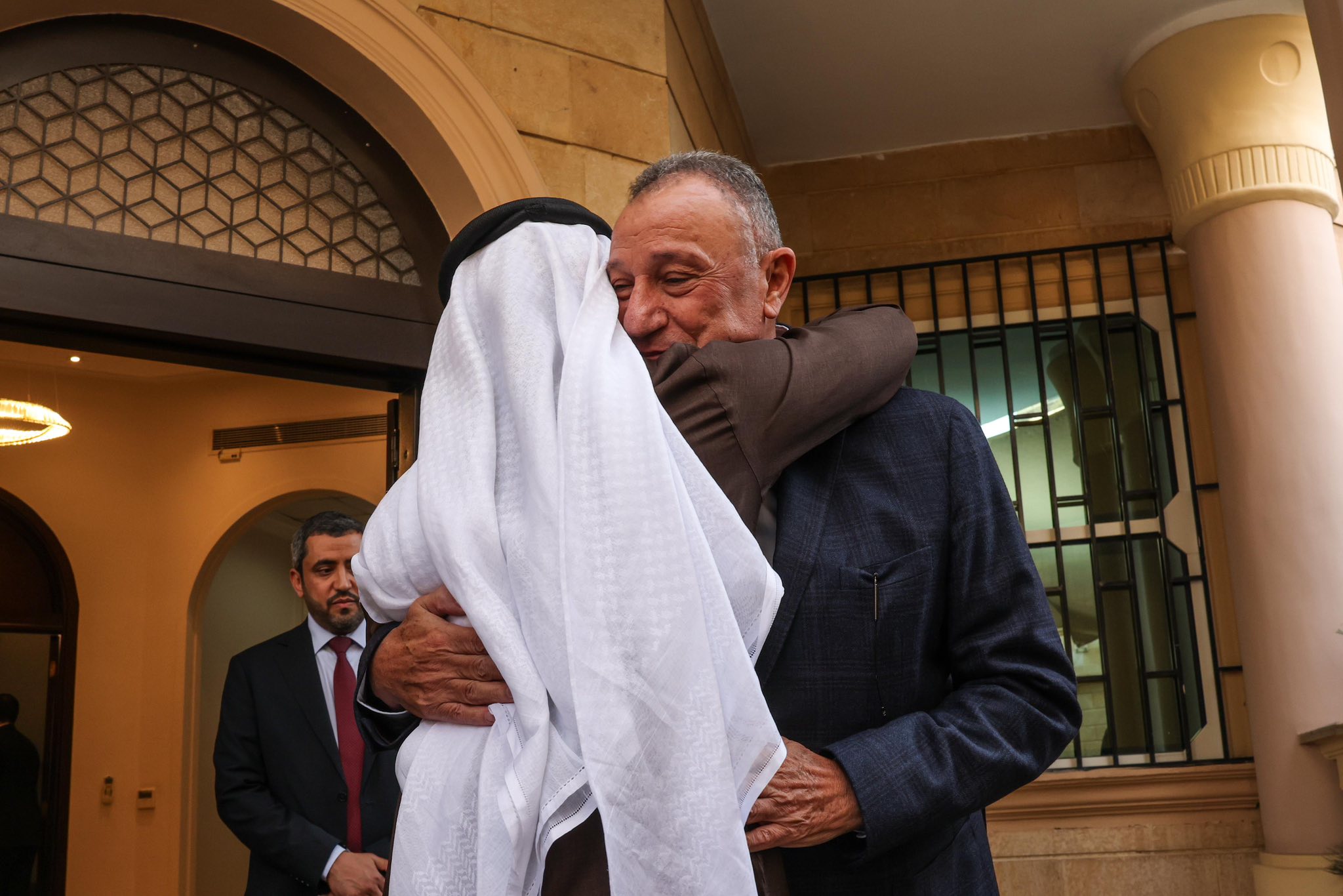 اللقاء التاريخي