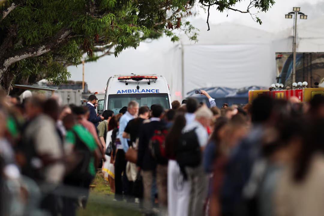 1763663444 18 حريق في جناحي الصين وأفريقيا فوضى في مؤتمر المناخ بالبرازيل