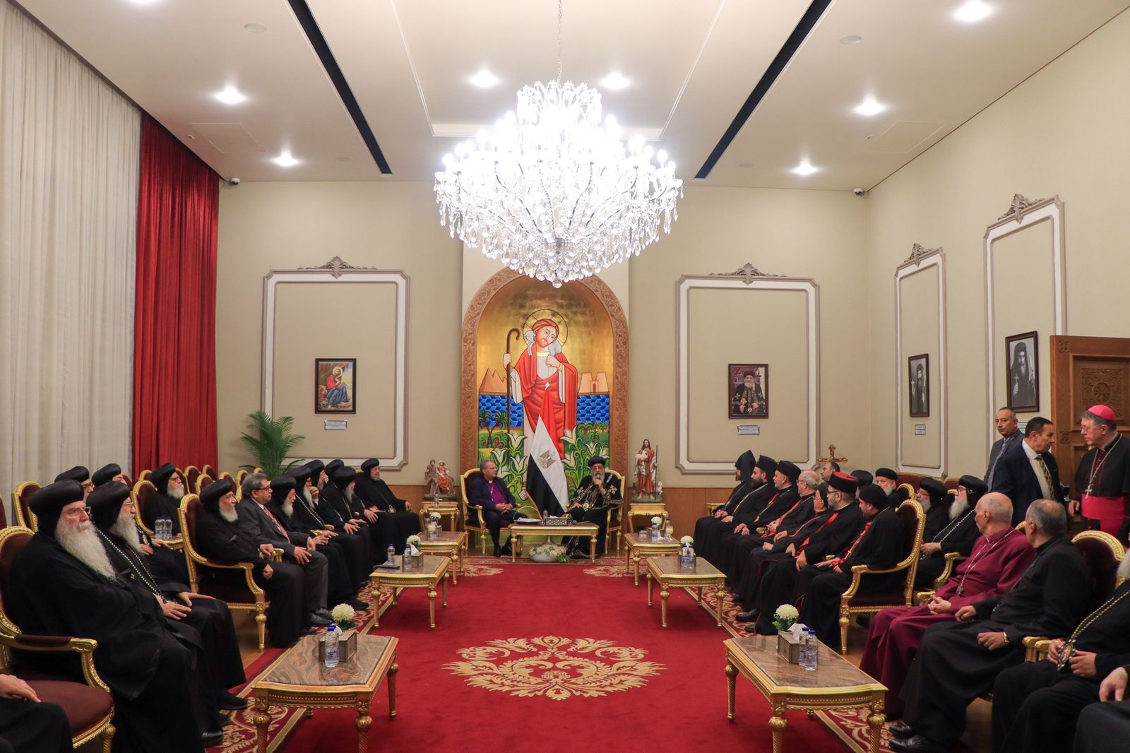 1763665823 745 رئيس أساقفة الكنيسة الأسقفية يحضر احتفال مجمع نيقية في الكاتدرائية