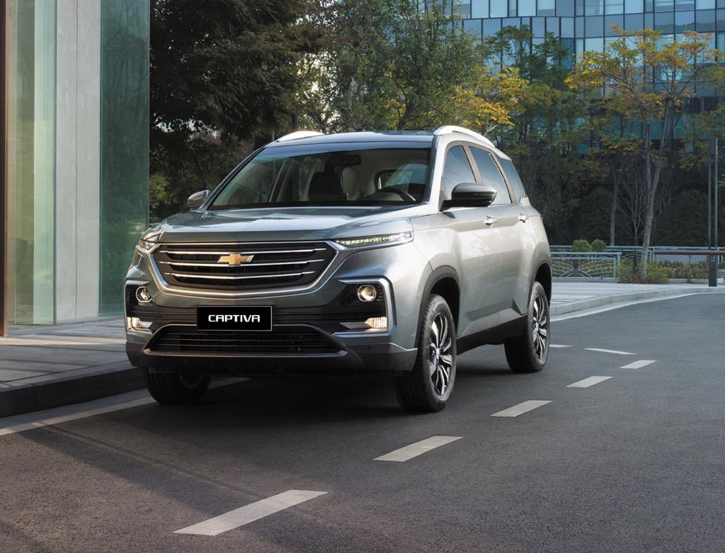 1763672552 79 5 عربيات عائلية في السوق المصري أسعارها ومواصفاتها