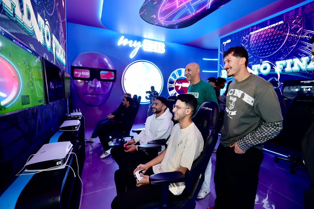 1763714237 292 نجوم الكرة المصرية يحتفلوا بختام بطولة البلايستيشن لتحدي نجمك المفضل