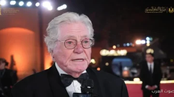 1763753420 حسين فهمي في ختام مهرجان القاهرة السينمائي السينما بتحافظ على