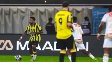 1763759068 بنزيما يقود الاتحاد لانتزاع فوز مثير على الرياض 2 1 في