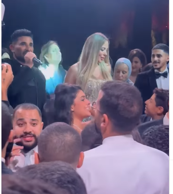 1763808684 880 أحمد سعد في حفل زفاف ابن ريم مصطفى 10 صور