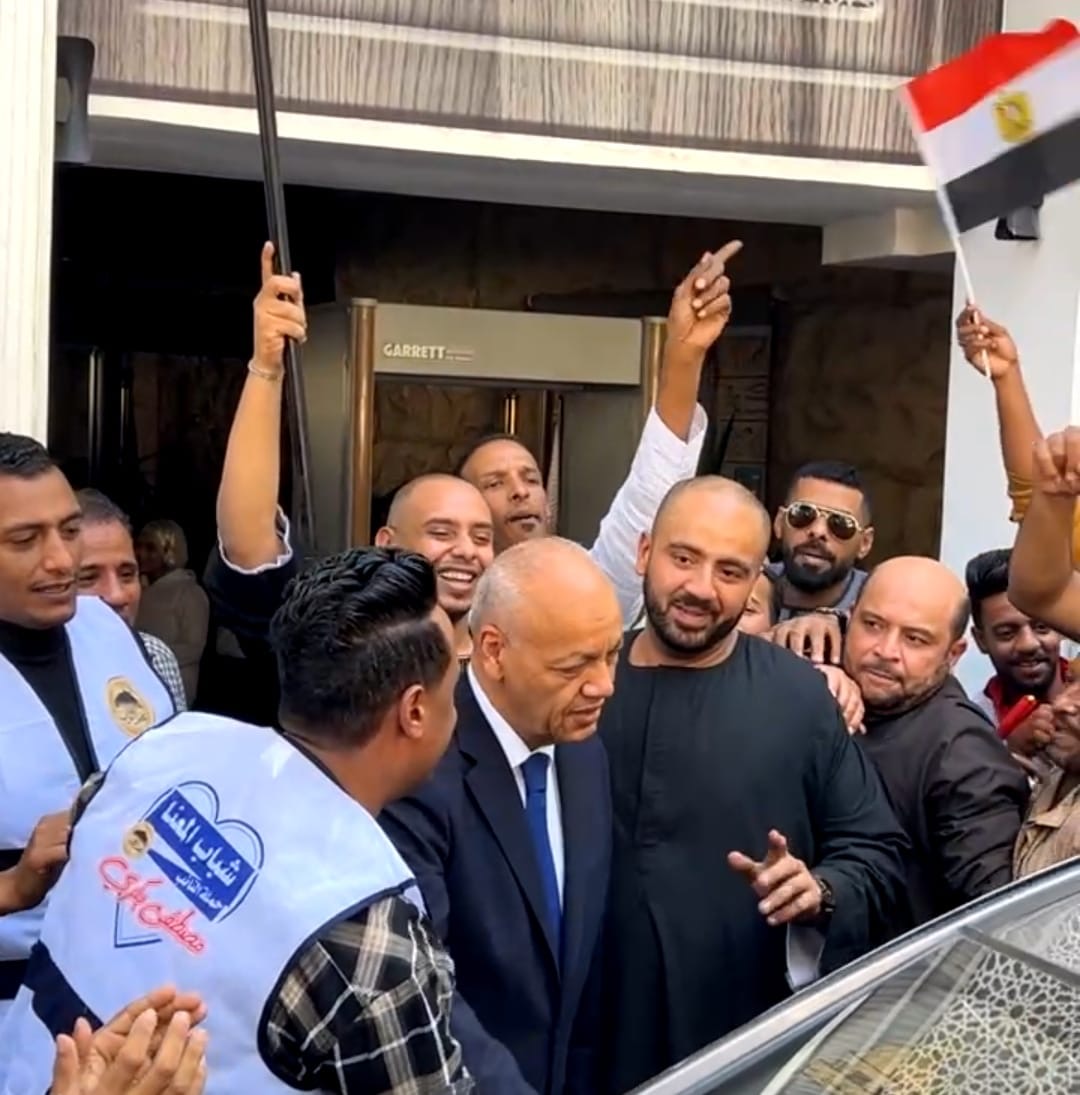 استقبال حافل لمصطفى بكري في قنا بعد فوزه في انتخابات النواب 8 1763818101 438 استقبال حافل لمصطفى بكري في قنا بعد فوزه في انتخابات