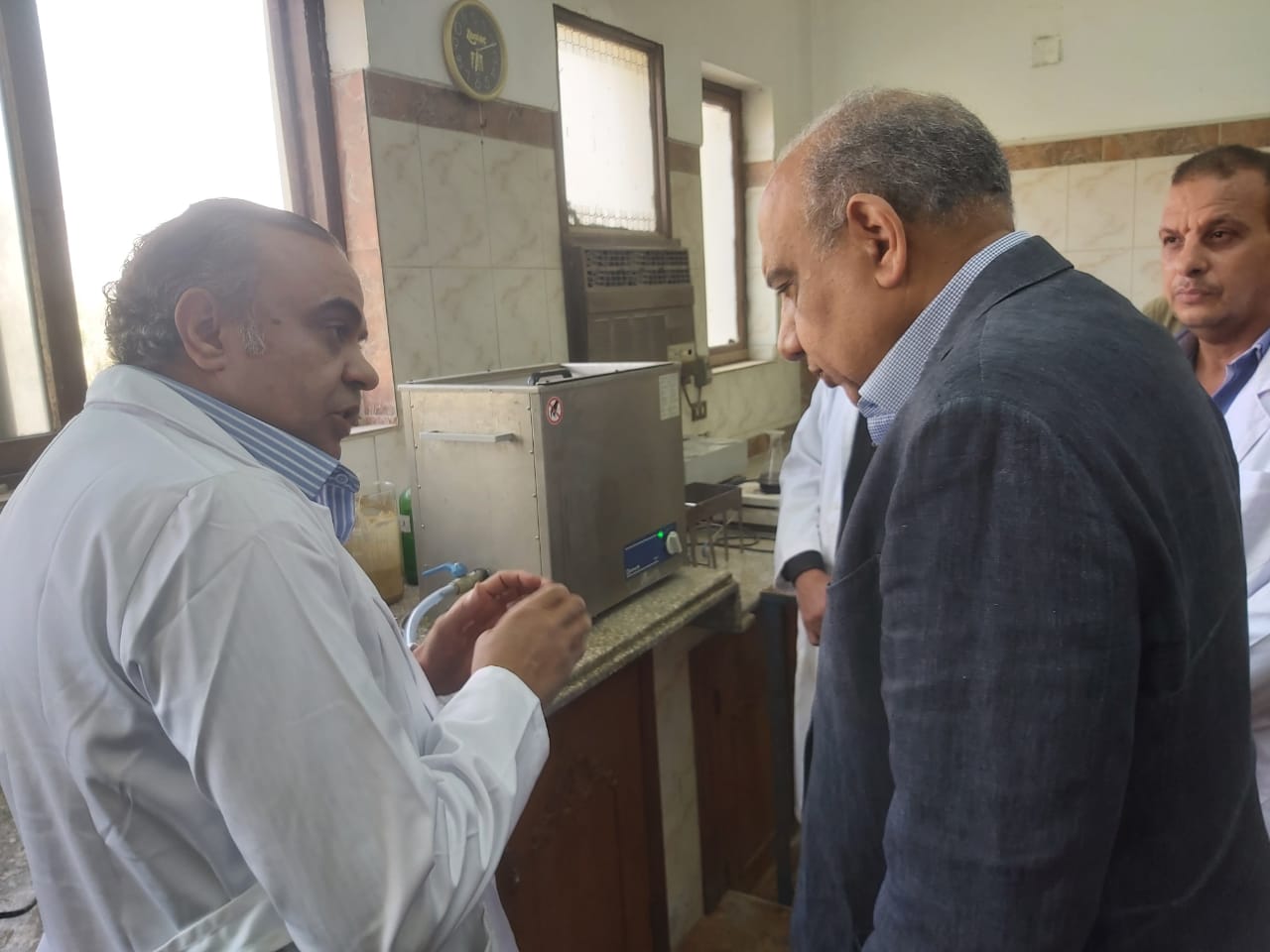 الوزير في زيارة ميدانية