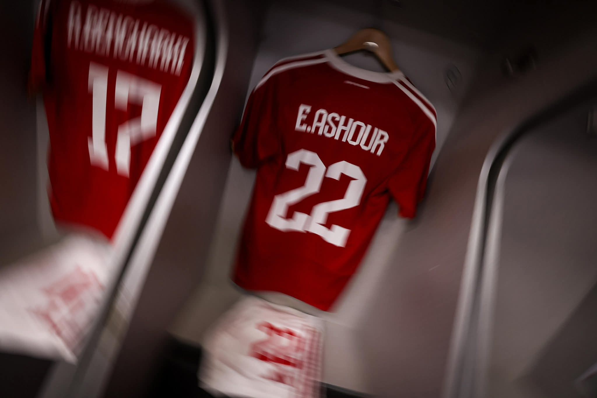 1763824879 629 غرفة ملابس الأهلي قبل مباراة شبيبة القبائل في دوري الأبطال