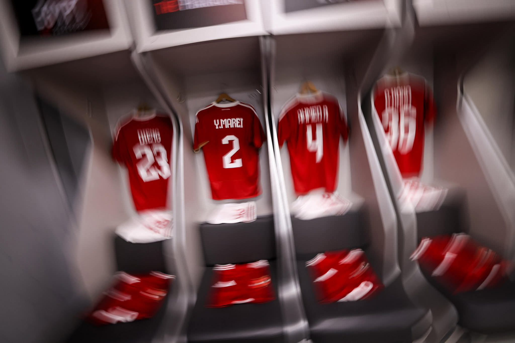 1763824879 834 غرفة ملابس الأهلي قبل مباراة شبيبة القبائل في دوري الأبطال