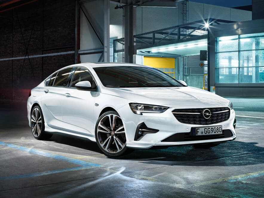 1763883935 204 ركب أوبل انسيجنيا سيدان بسعر 950 ألف جنيه