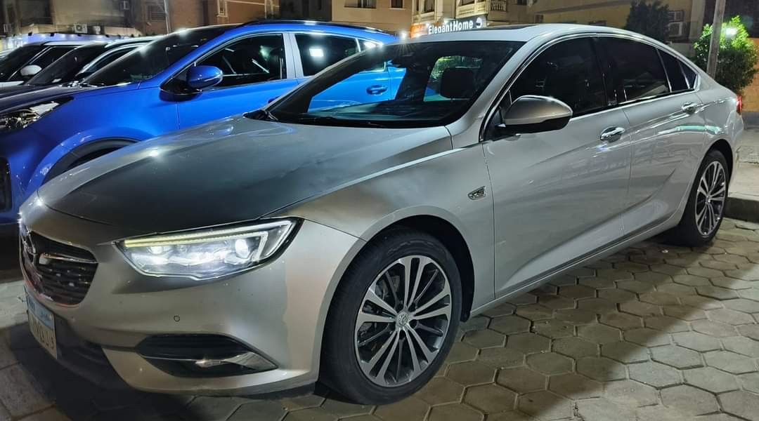 1763883935 709 ركب أوبل انسيجنيا سيدان بسعر 950 ألف جنيه