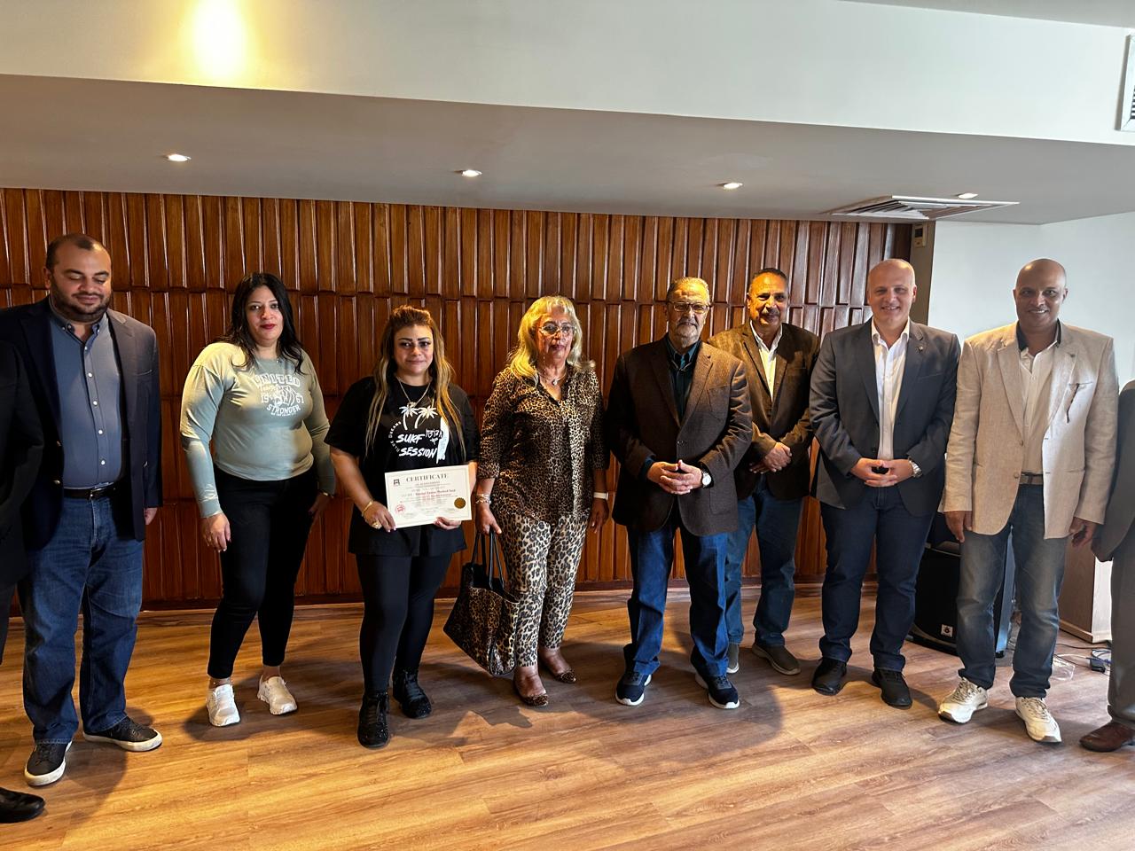 1763890658 144 غرفة المطاعم السياحية تبدأ برنامج تدريبي لتطوير مهارات القيادة