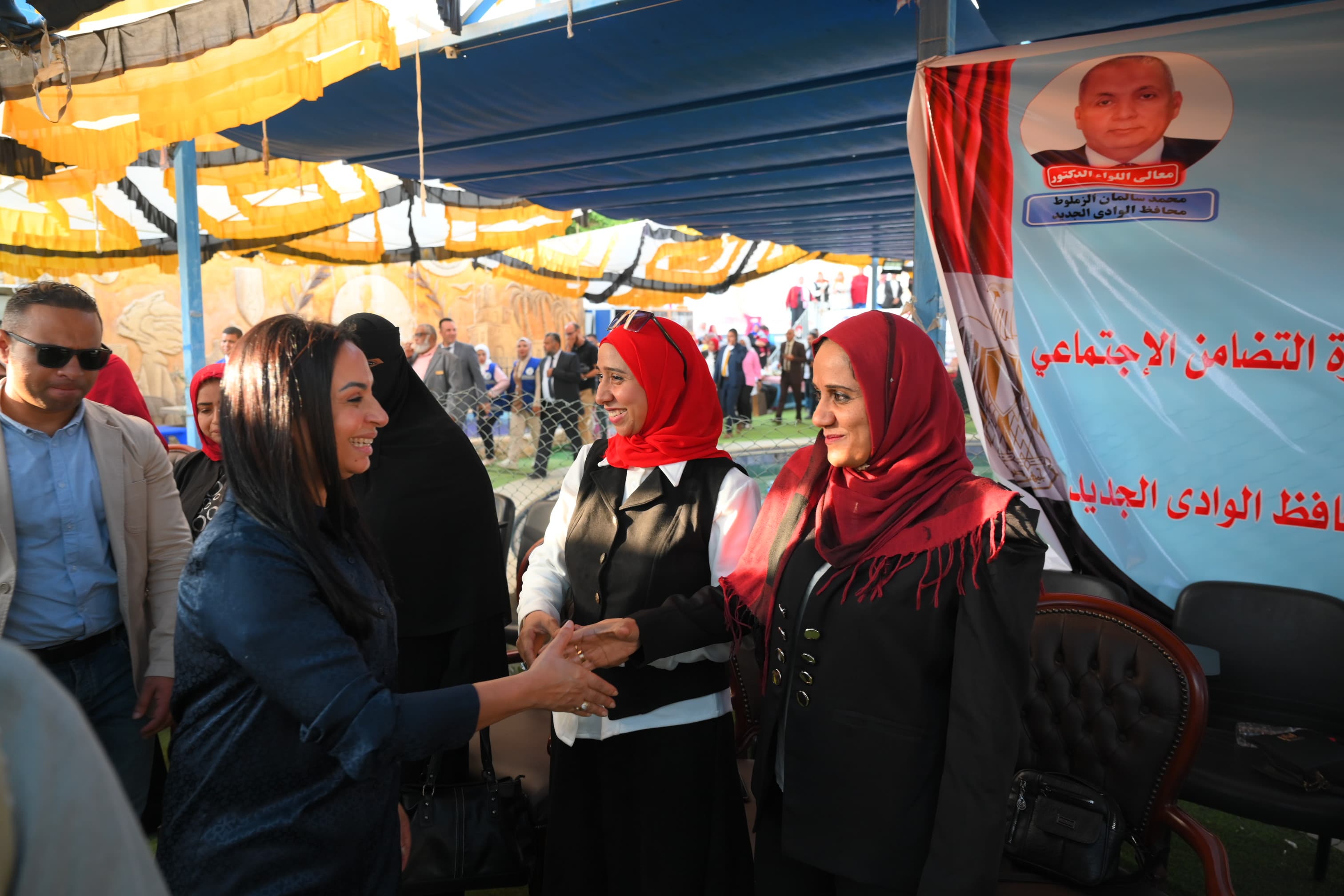 1763920064 758 وزيرة التضامن تقابل الرائدات الاجتماعيات في الوادي الجديد