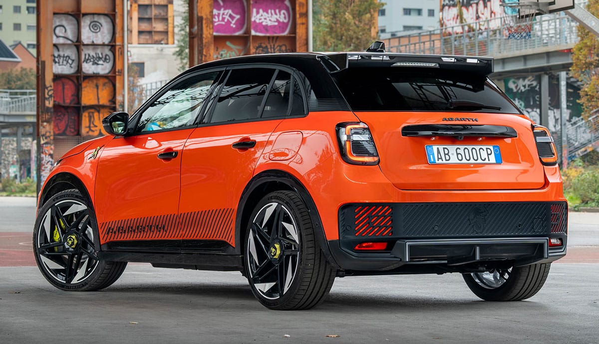 1763926524 886 أبارث تكشف عن أحدث إصدار لسيارتها الكهربائية <a href=