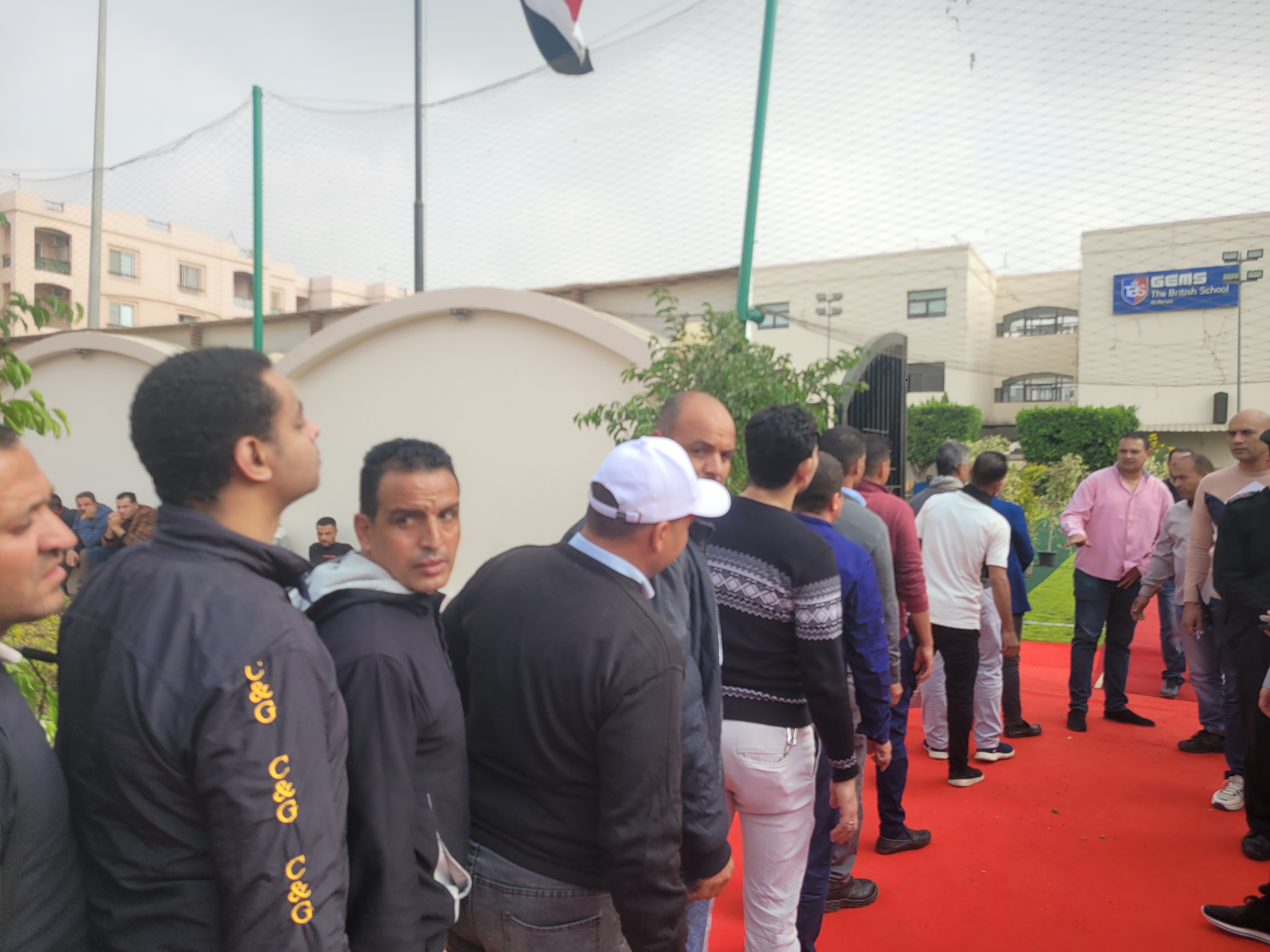 1763975413 990 إقبال كبير على لجنة المدرسة البريطانية في الرحاب خلال انتخابات