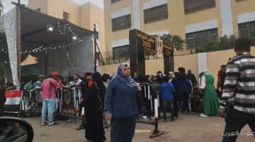 طوابير من الستات.. زيادة الإقبال على لجان الانتخابات في عين الصيرة بالقاهرة 6 1763978564 طوابير من الستات زيادة الإقبال على لجان الانتخابات في عين