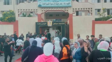 1763980636 زحمة كبيرة في لجنة مدرسة ياسر جنينة بالشروق والسيدات في