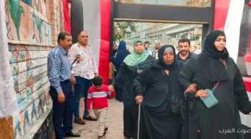 1763986669 ناس كتير بتتوافد على اللجان الانتخابية في الزاوية الحمراء بالقاهرة