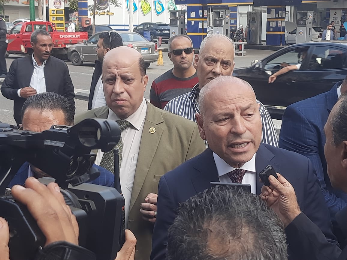 1763986782 395 محافظ القاهرة مفيش مخالفات والانتخابات ماشية بسهولة