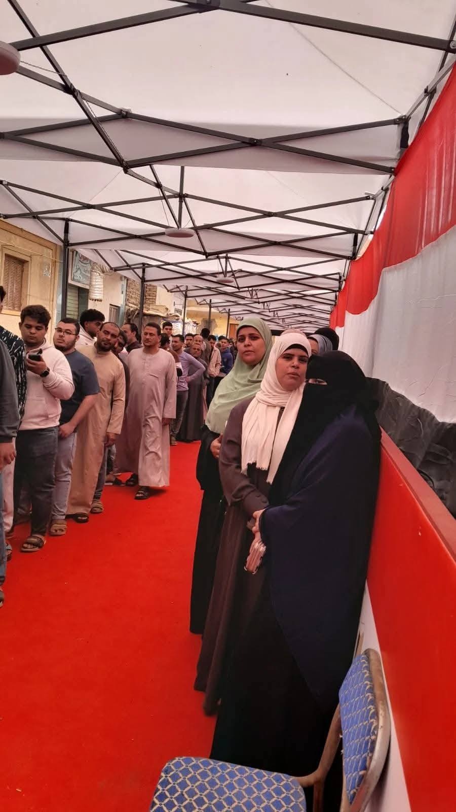 1763987435 2 انتخابات النواب 2025 الستات في المقدمة بلجان شبين القناطر بالقليوبية