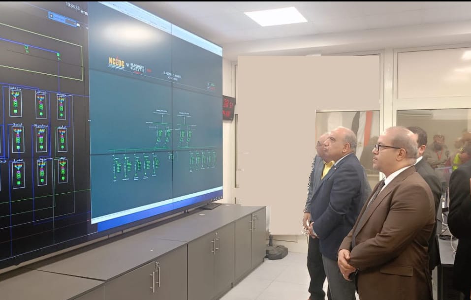 1763992129 120 وزير الكهرباء يزور إدارة شبكات الحلمية في شمال القاهرة صور