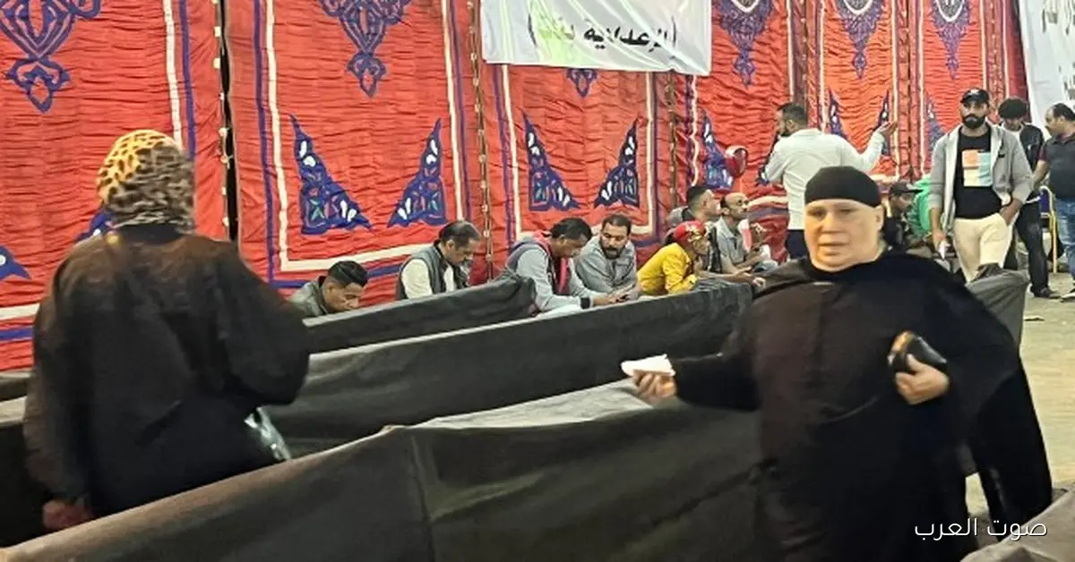 الناخبين في دار السلام مستمرين في التوجه للجان الانتخابية للإدلاء بأصواتهم