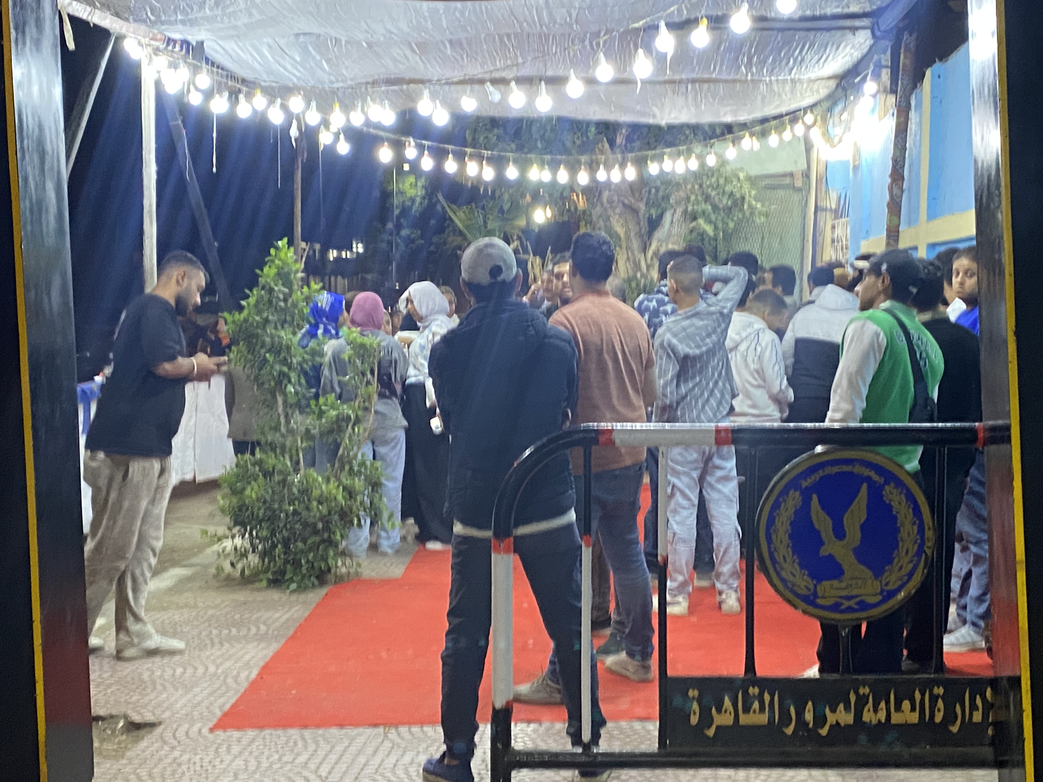 1764010461 837 الشباب هم المفتاح الناخبين بيتوافدوا للإدلاء بأصواتهم في مدارس مصر