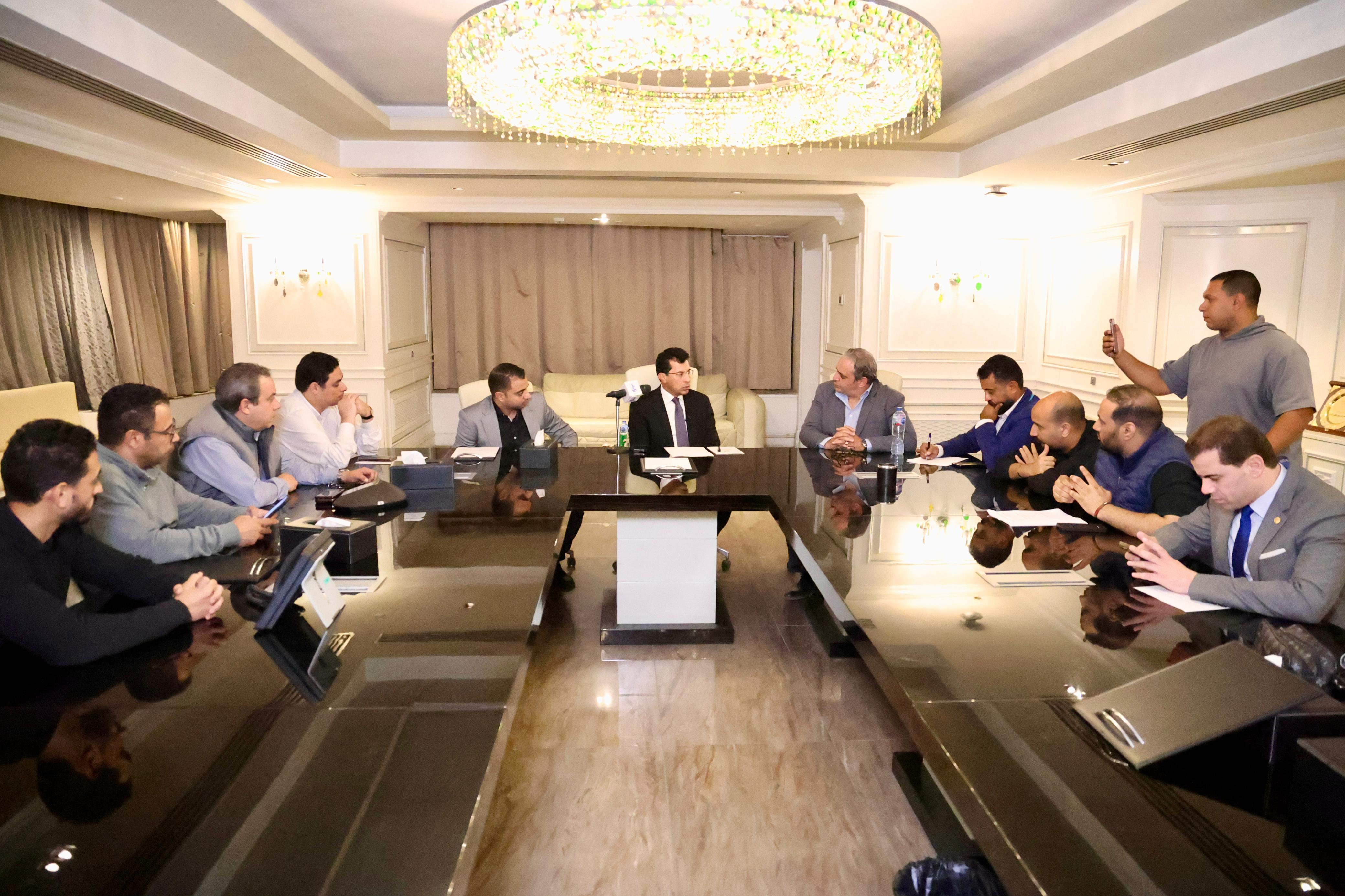 1764021737 667 صوت العرب يستضيف وزير الرياضة ليتكلم عن أهم قضايا الرياضة