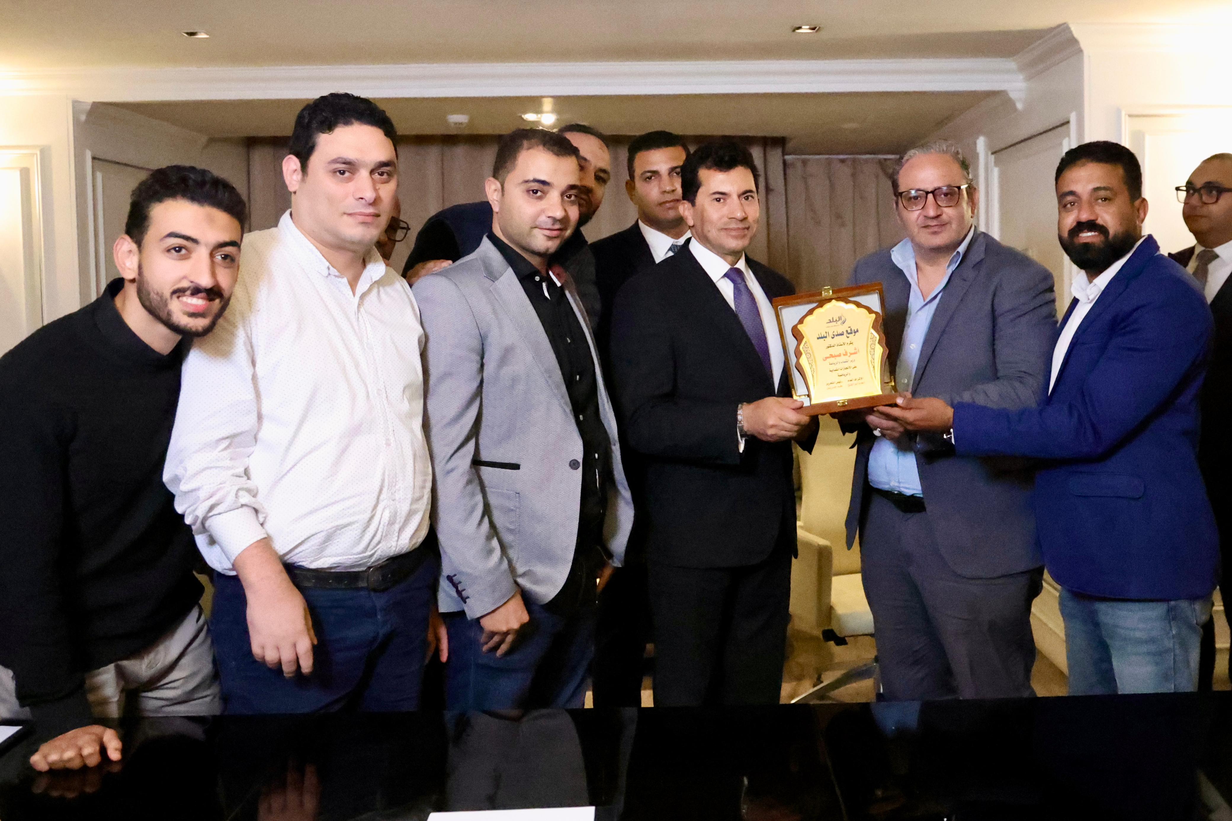 1764021737 901 صوت العرب يستضيف وزير الرياضة ليتكلم عن أهم قضايا الرياضة