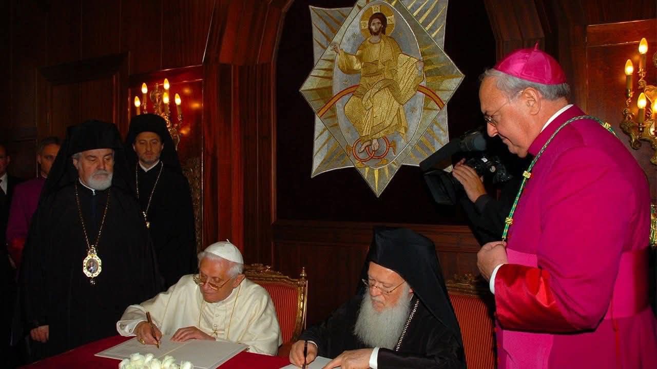 1764064399 433 البابا لاوُن يبدأ زيارته لتركيا احتفالًا بمرور 1700 سنة على