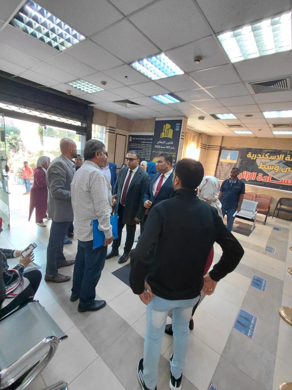 منال عوض: تسريع شغل تراخيص المحلات والتصدي بسرعة لأي تعديات في الإسكندرية 7 1764065665 224 منال عوض تسريع شغل تراخيص المحلات والتصدي بسرعة لأي تعديات