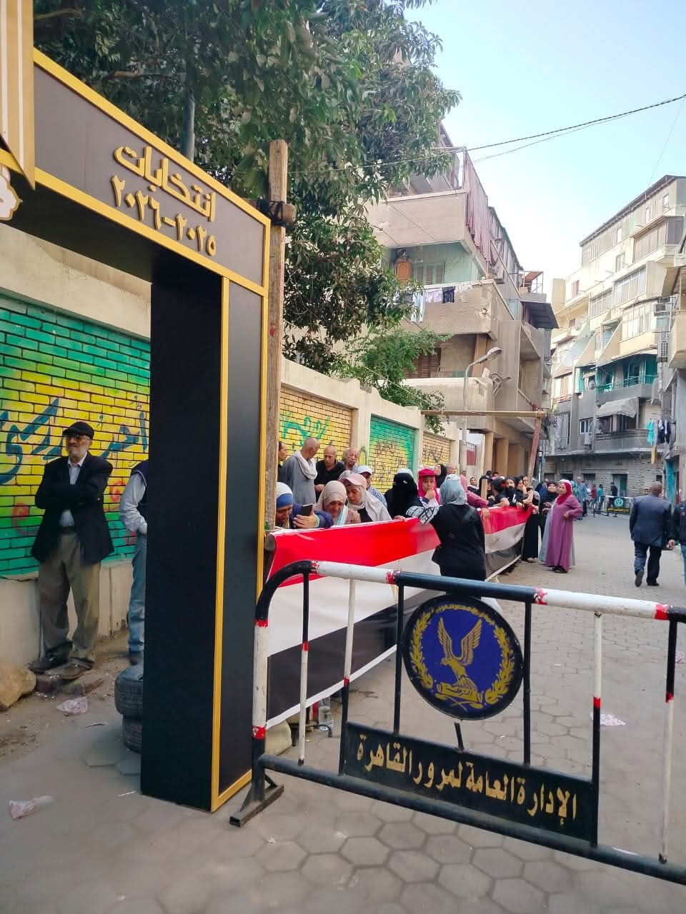 صورة من داخل لجنة الاقتراع