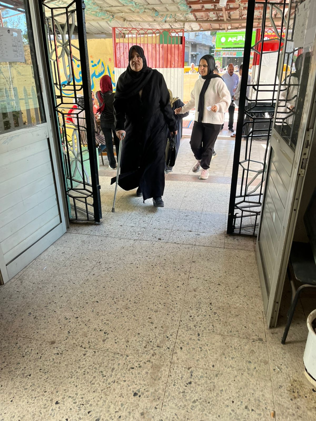 1764067578 565 انتخابات النواب 2025 كبار السن في الشرقية مش عايزين يفوتوا