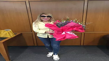 1764071055 808 نادية الجندي بتظهر بشكل شبابي ومميز في أحدث إطلالة لها