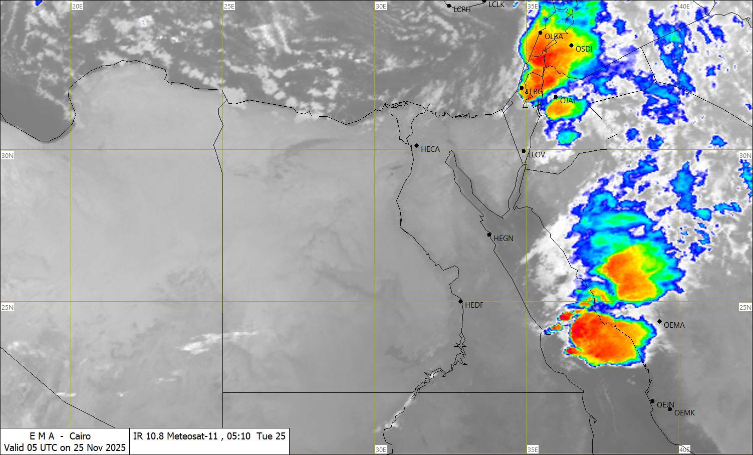 1764071477 125 الأقمار الصناعية تكشف سحب مطر جاية ناحية الوجه البحري