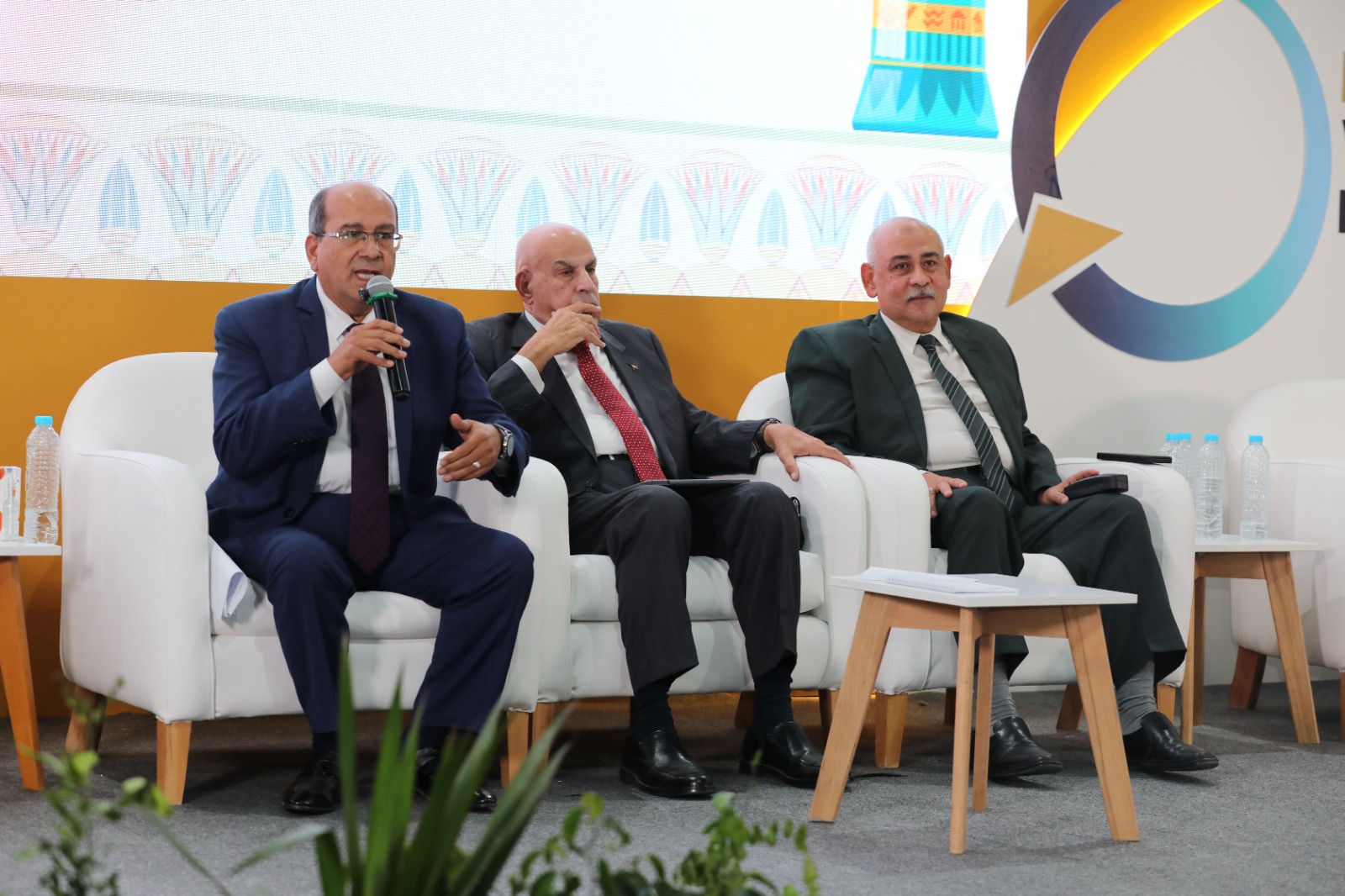 1764086370 690 قيادات قطاع المياه بيخططوا لمرحلة جديدة من التطوير وتوطين التكنولوجيا