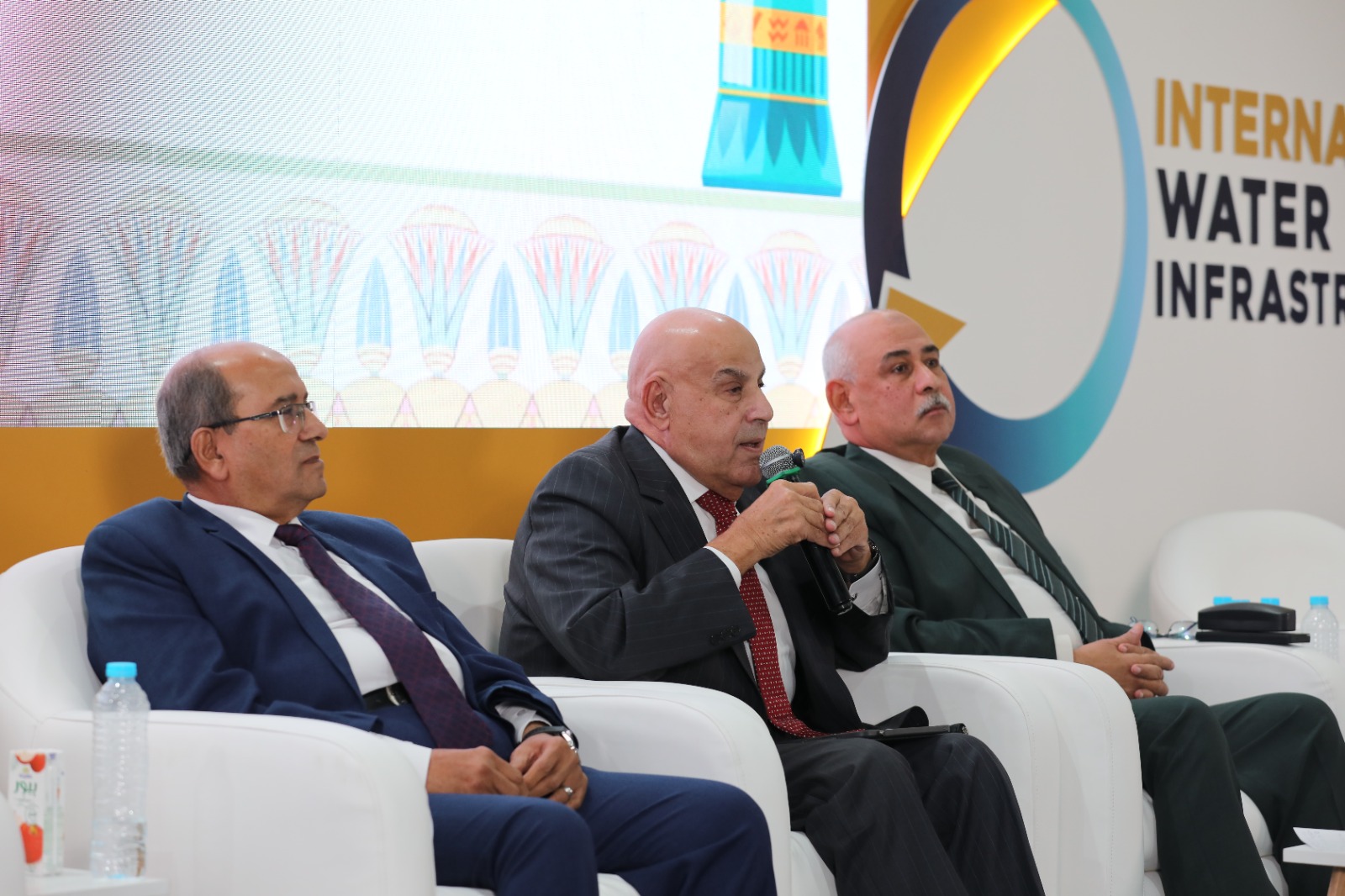 1764086370 843 قيادات قطاع المياه بيخططوا لمرحلة جديدة من التطوير وتوطين التكنولوجيا