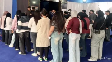 1764087760 إقبال كبير من البنات على لجنة مدرسة مصطفى يسري في