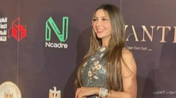 1764090622 جنات ومازن الغرباوي أول ناس ييجوا على السجادة الحمراء في