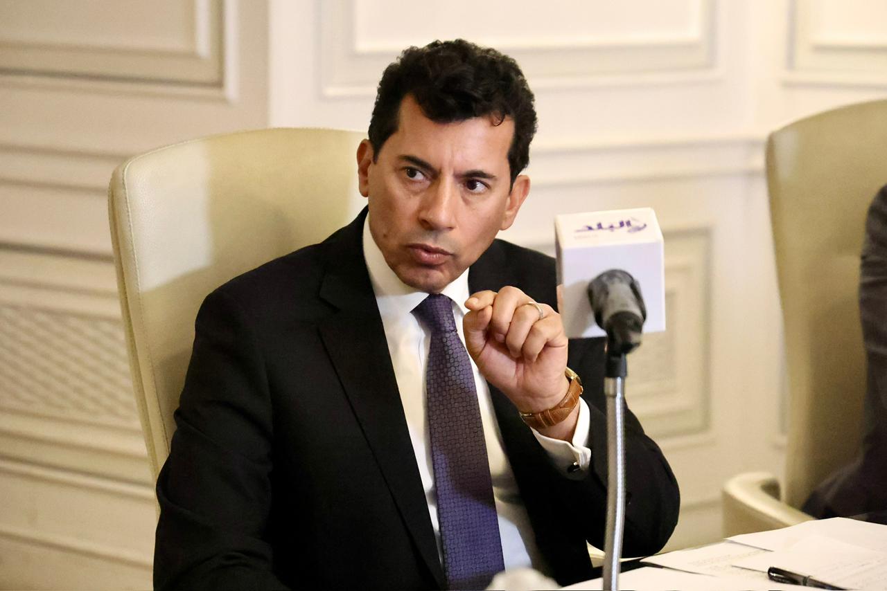 1764257726 238 أشرف صبحي صوت العرب دايمًا مع الدولة وبيشجع على الفكر