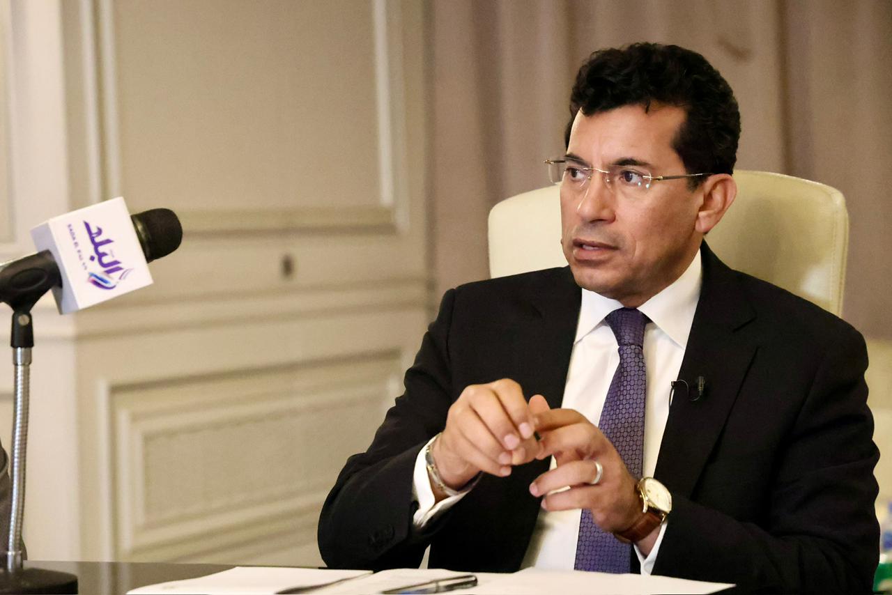 1764257726 657 أشرف صبحي صوت العرب دايمًا مع الدولة وبيشجع على الفكر