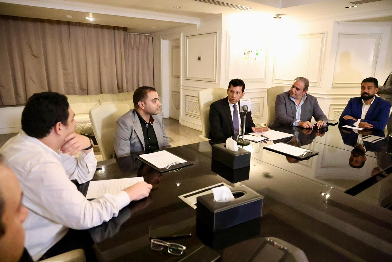 1764257727 653 أشرف صبحي صوت العرب دايمًا مع الدولة وبيشجع على الفكر