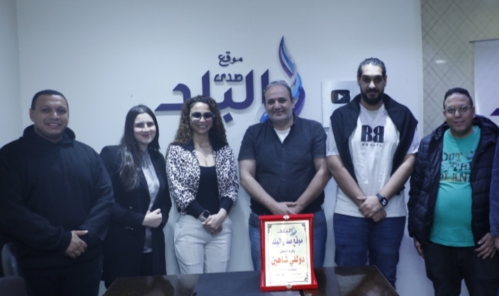 1764282614 918 صوت العرب يحتفل بدوللي شاهين بعد نجاح أغنيتها الجديدة