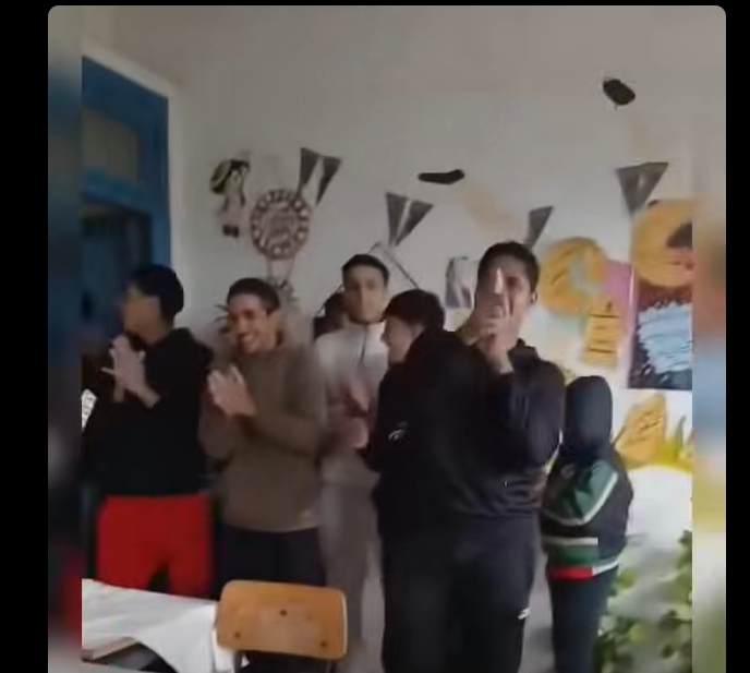 1764411319 585 قصة إهانة معلمة الإسكندرية وتدخل وزير التعليم لرد اعتبارها إيه